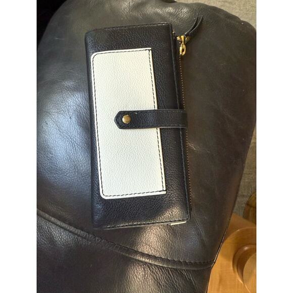 Fossil black and white leather wallet - Picture 2 of 3